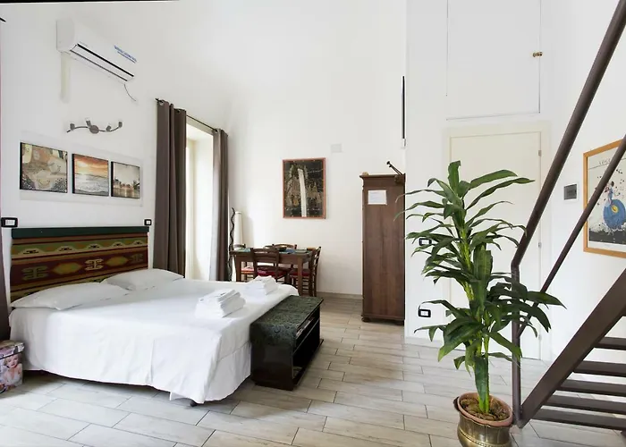 Maqueda Apartments